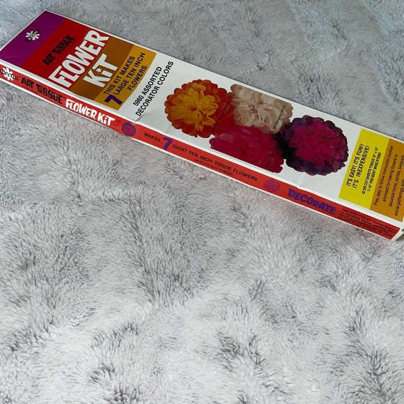 Spectra Party Supplies Vintage Spectra Art Tissue Flower Making Kit